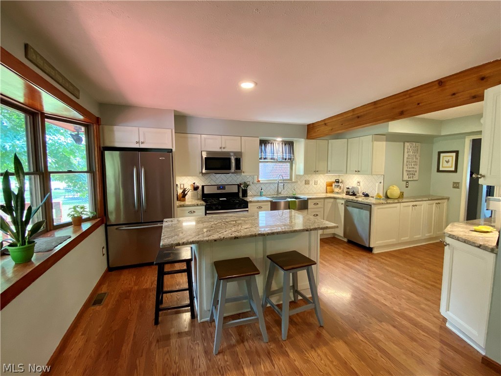 2877 Wagar Road Rocky River, OH 44116 - Photo 7 of 33