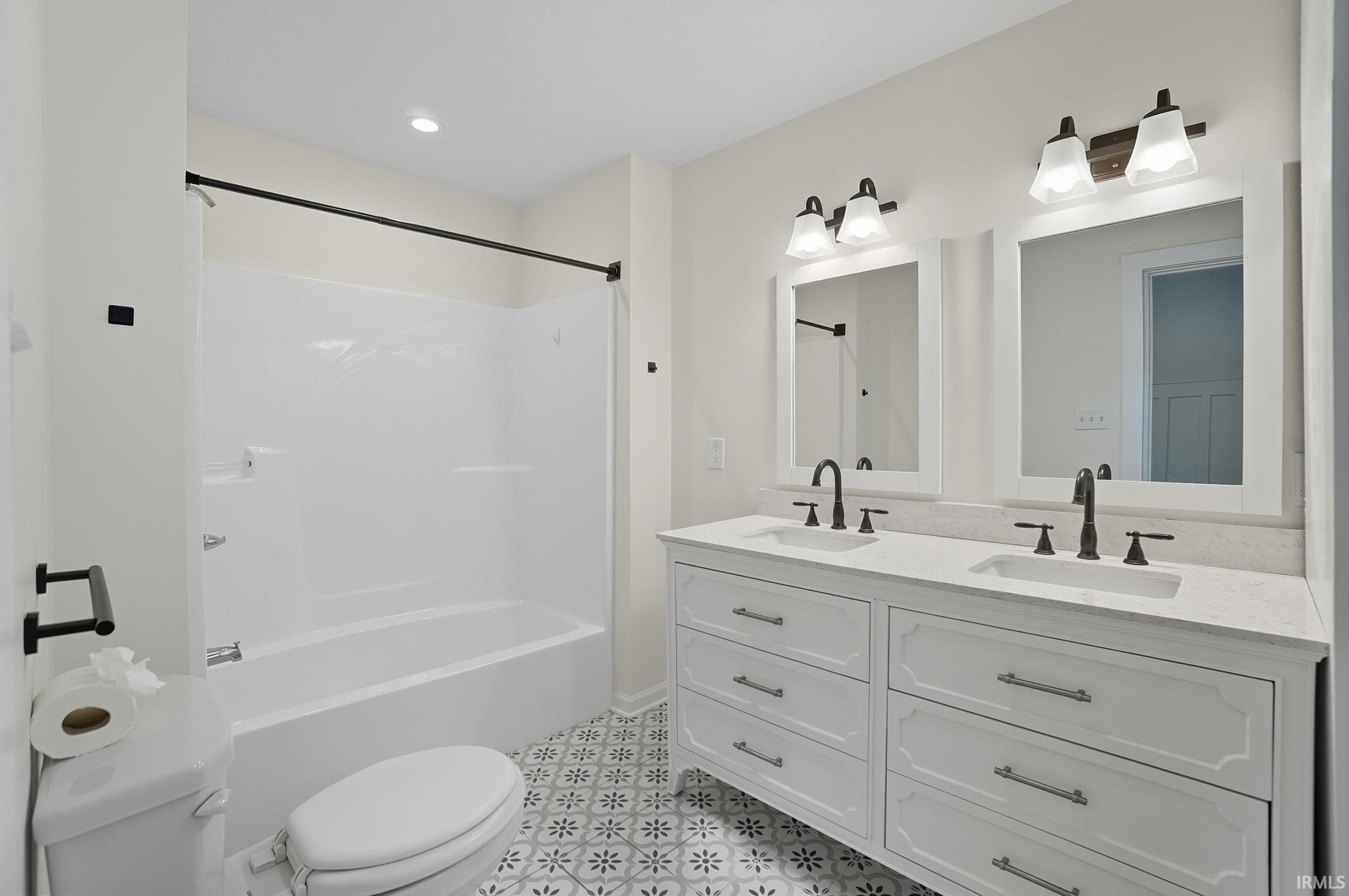 808 North 2nd Street Decatur, IN 46733 - Photo 13 of 33