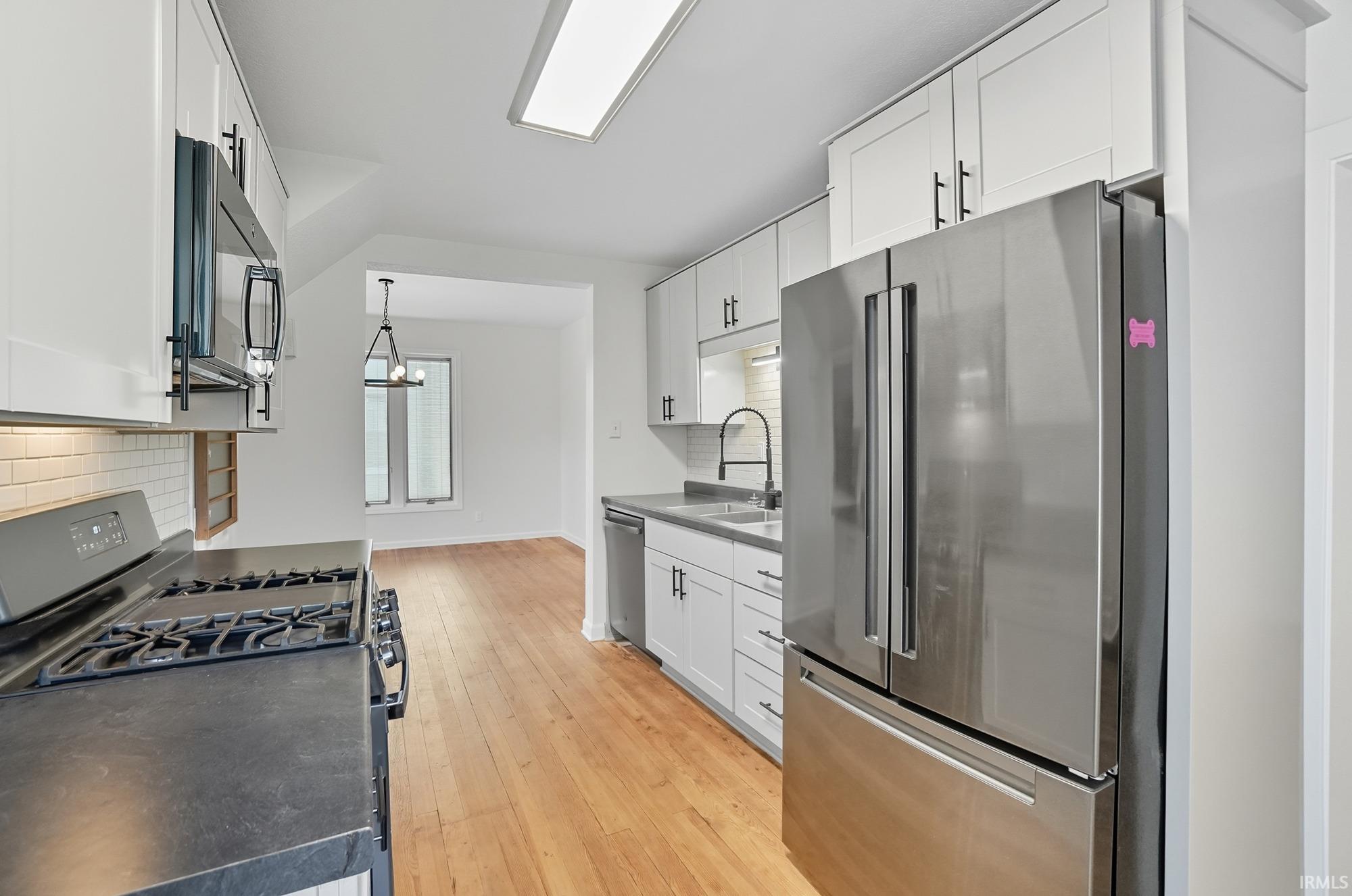 808 North 2nd Street Decatur, IN 46733 - Photo 8 of 33