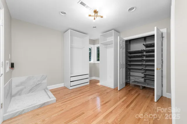 $929,000 | 206 Vauxhall Drive, Shelby, NC 28150