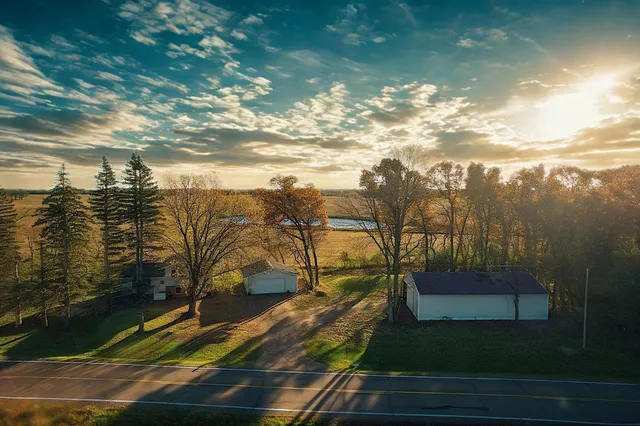 $349,000 | 36287 Vickers Drive Northeast, Cambridge, MN 55008