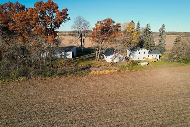 $349,000 | 36287 Vickers Drive Northeast, Cambridge, MN 55008