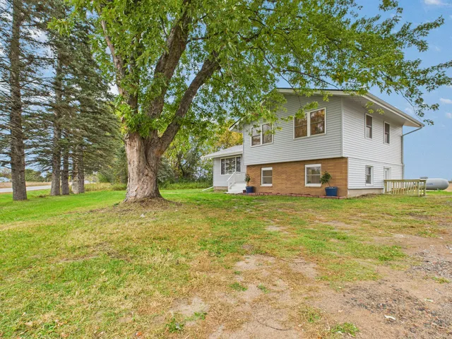 $349,000 | 36287 Vickers Drive Northeast, Cambridge, MN 55008