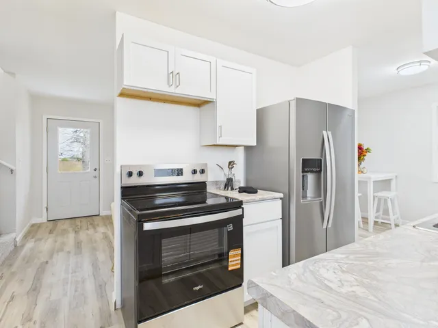 $349,000 | 36287 Vickers Drive Northeast, Cambridge, MN 55008