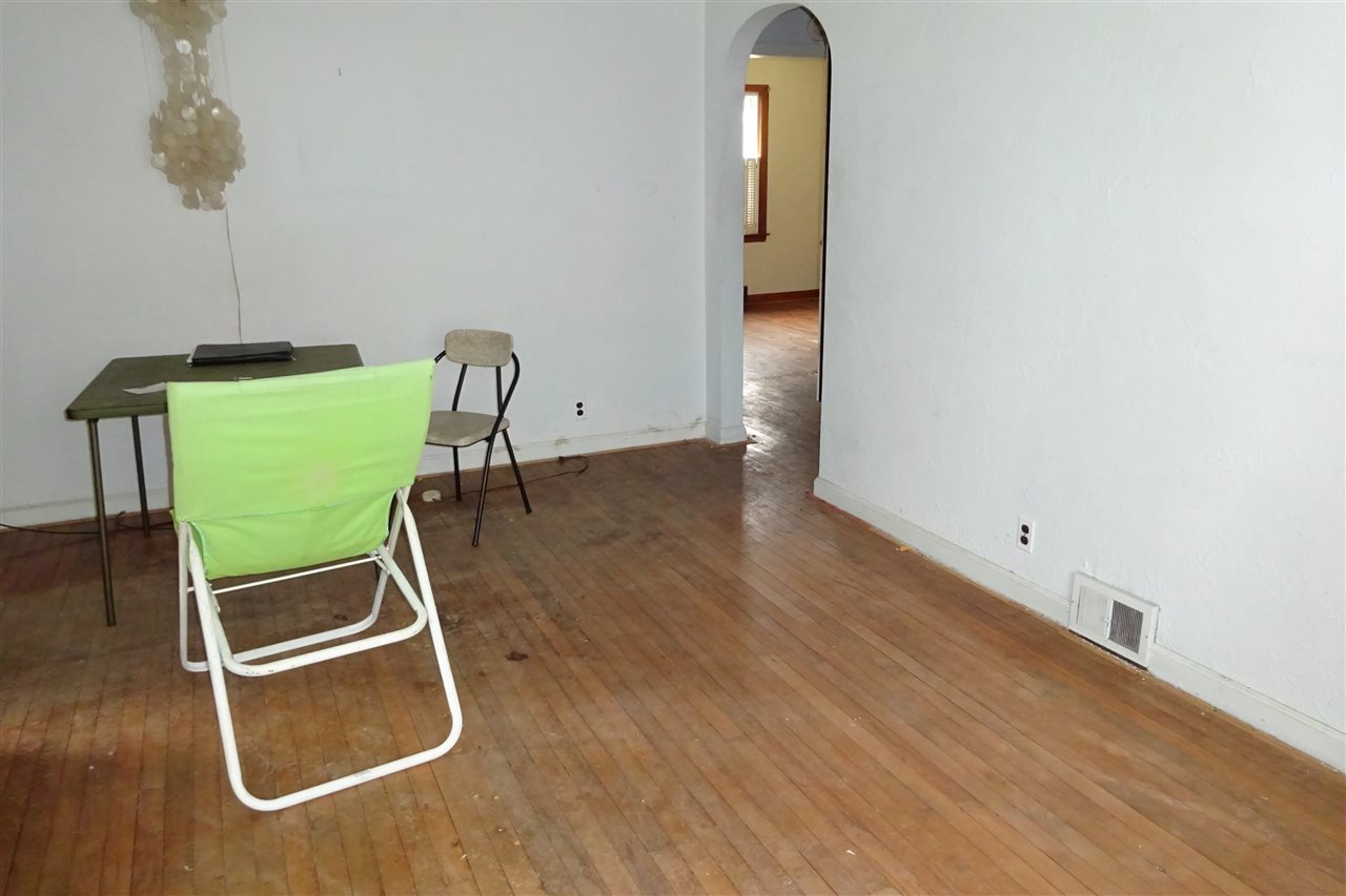 920 Jackson Boulevard Rochester, IN 46975 - Photo 3 of 23