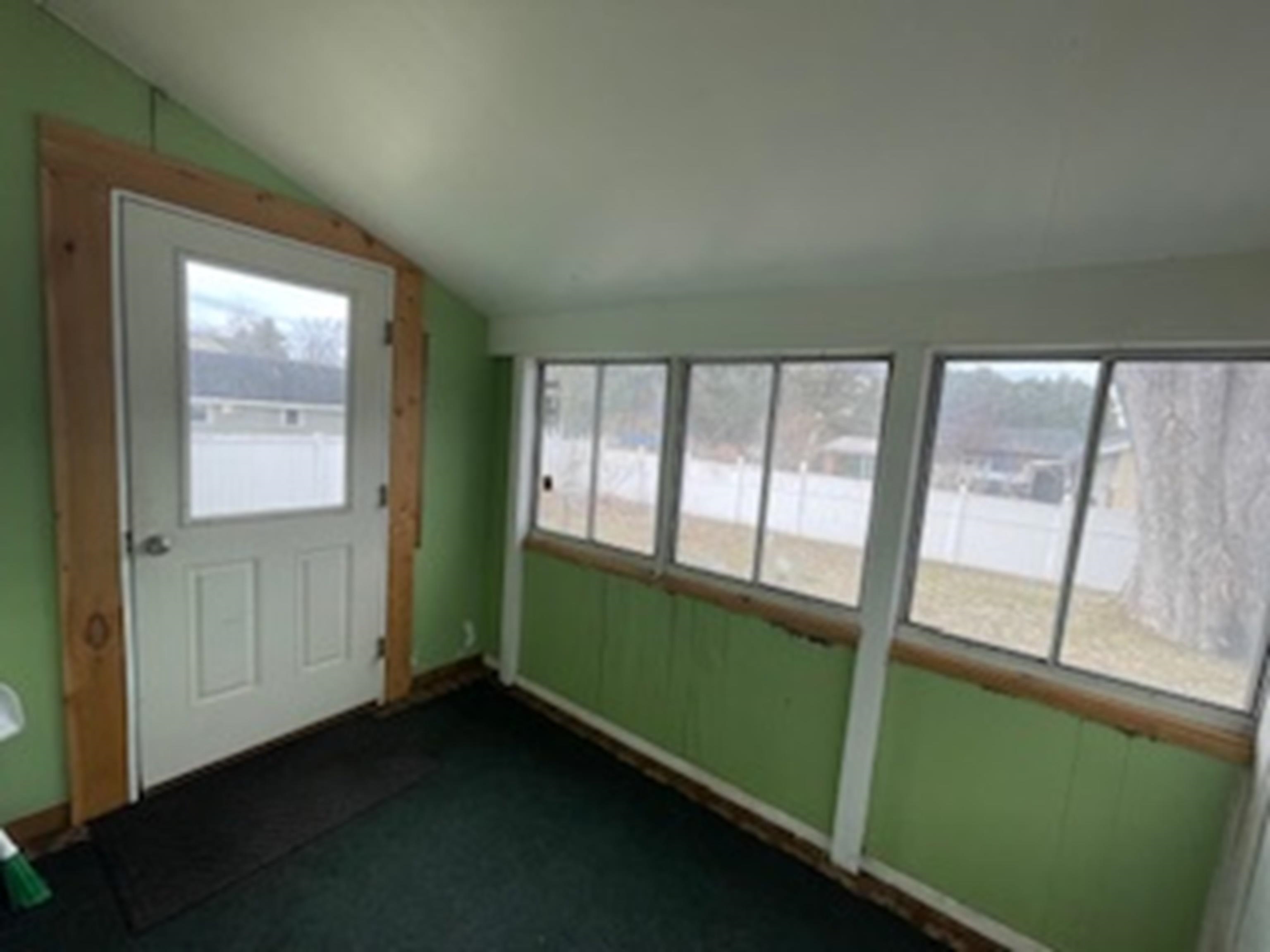 163 Hinesburg Road South Burlington, VT 05403 - Photo 16 of 28