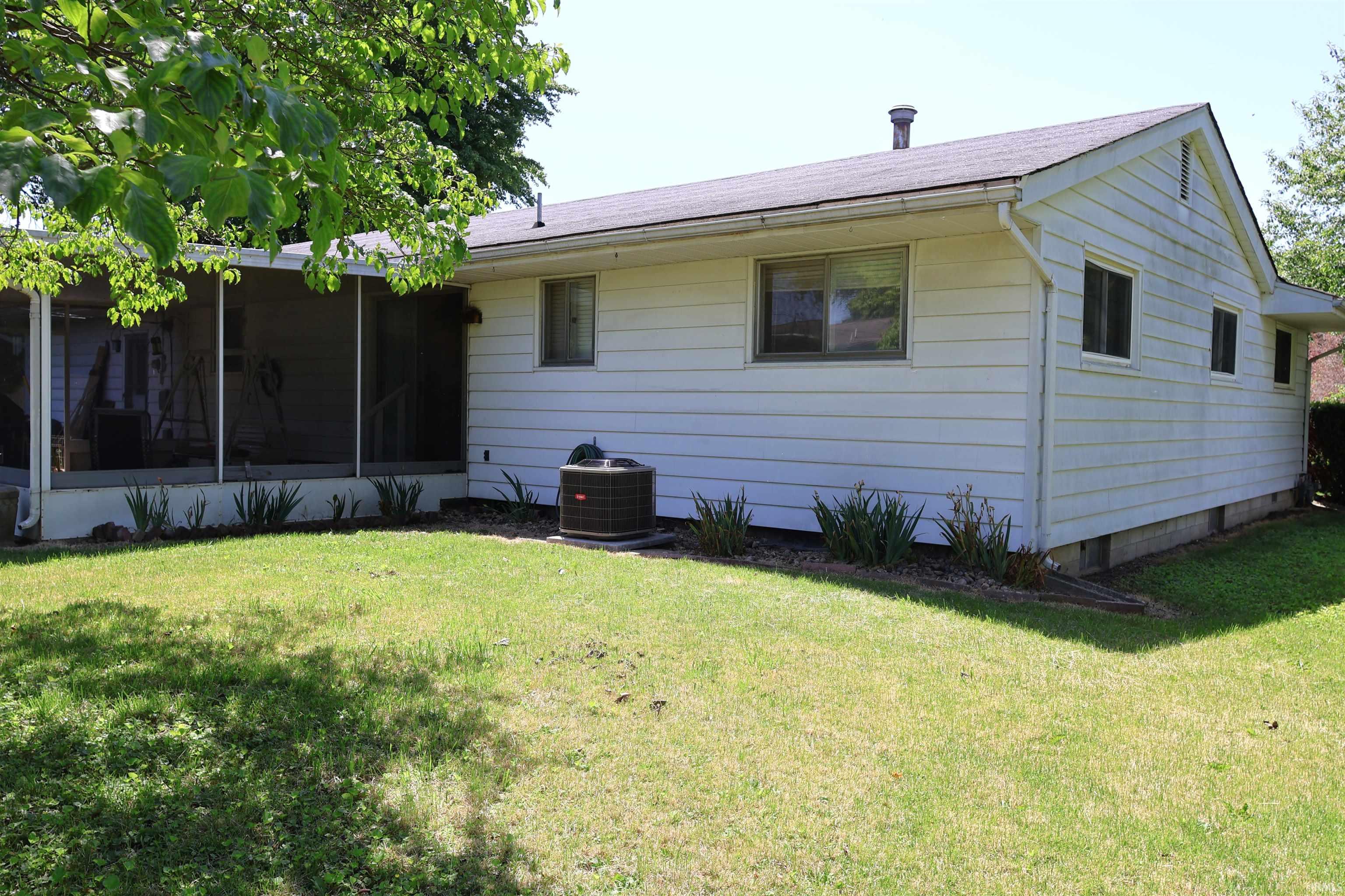 1006 Northeast 2nd Street Washington, IN 47501 - Photo 25 of 35
