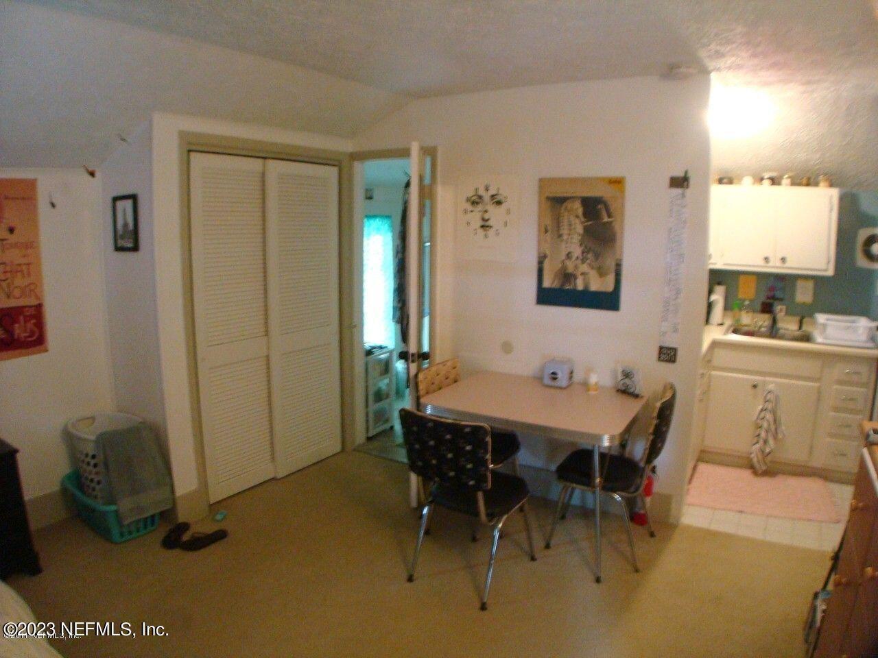 3114 Riverside Avenue Jacksonville, FL 32205 - Photo 11 of 17 garage apt living rm