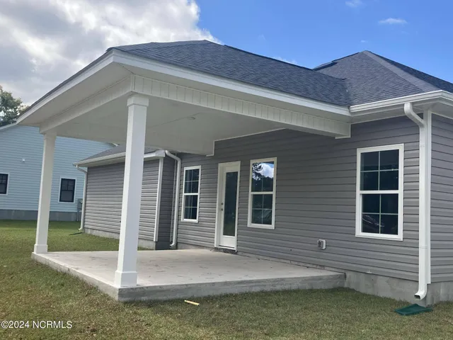 $394,715 | 1306 Caracara Drive, Unit MODEL HOME, New Bern, NC 28560