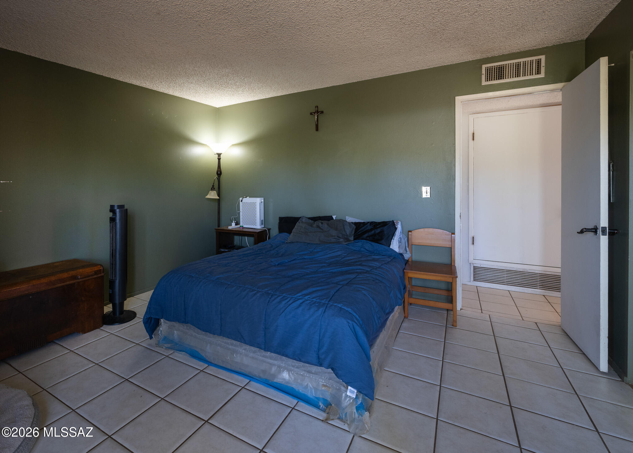 7749 East Pima Street Tucson, AZ 85715 - Photo 17 of 21 Primary BR DSC_4743