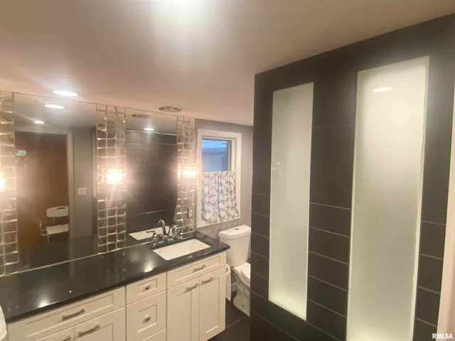 $218,000 | 1815 Mound Road, Jacksonville, IL 62650