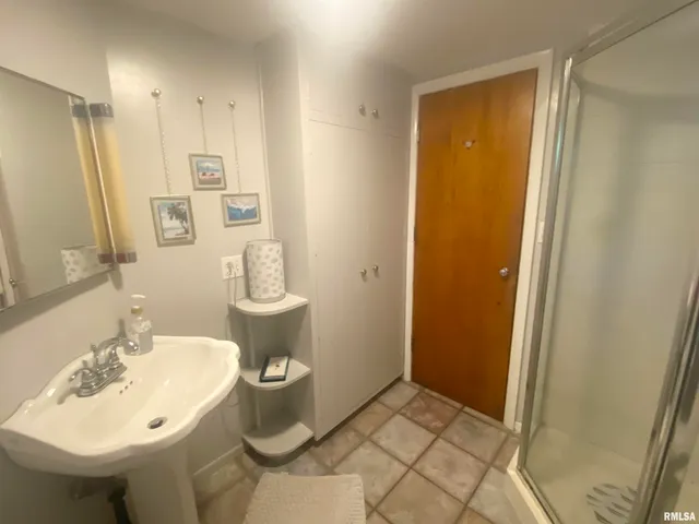 $218,000 | 1815 Mound Road, Jacksonville, IL 62650