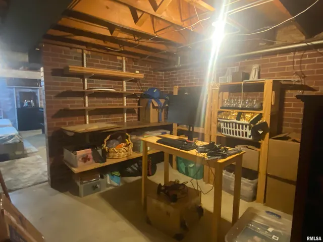 $218,000 | 1815 Mound Road, Jacksonville, IL 62650