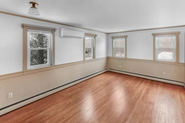 $1,600 | 55 Smith Bridge Road, Unit 2, Plymouth, NH 03264