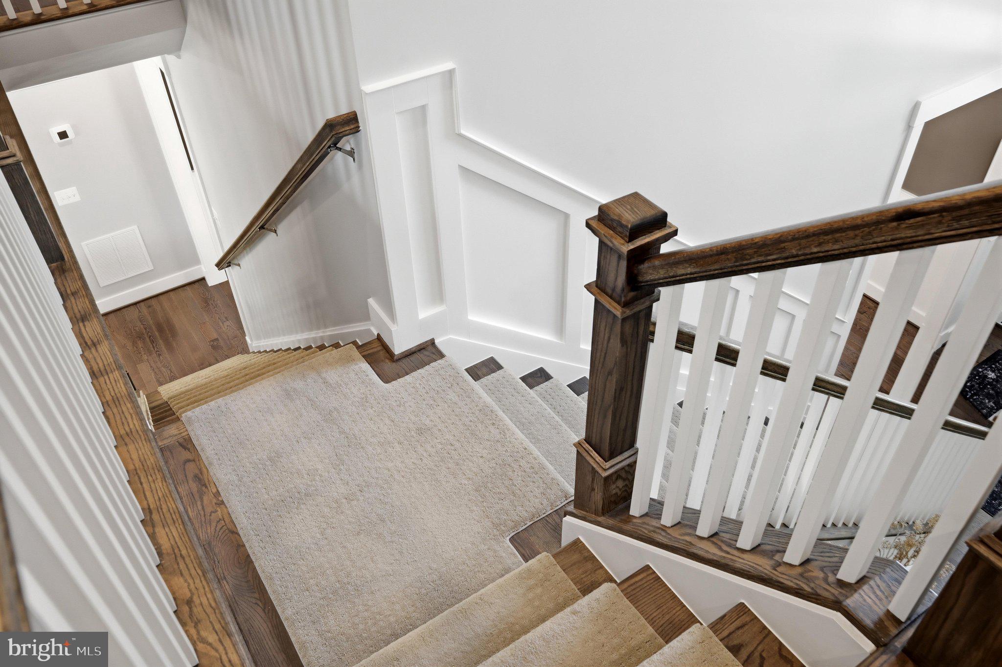 4854 Point Road Warrenton, VA 20187 - Photo 36 of 113 Staircase
