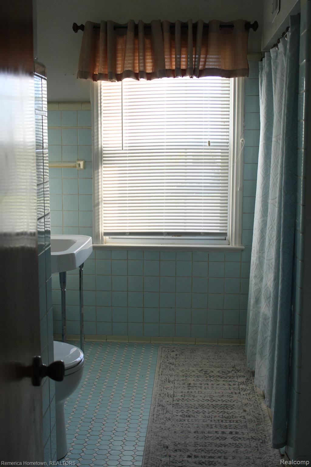 1063 Millville Road Lapeer, MI 48446 - Photo 22 of 38 Full bath Main floor