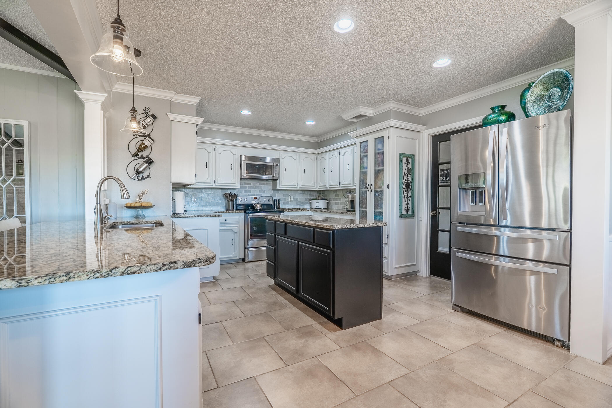 5712 68th Street Lubbock, TX 79424 - Photo 22 of 49 DSC09059-HDR