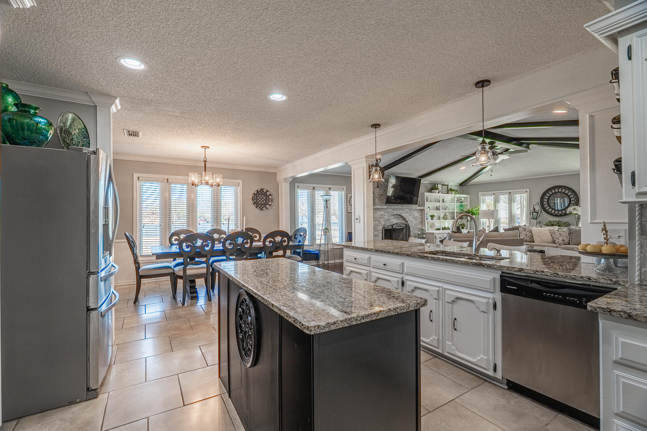 5712 68th Street Lubbock, TX 79424 - Photo 27 of 49 DSC09104-HDR