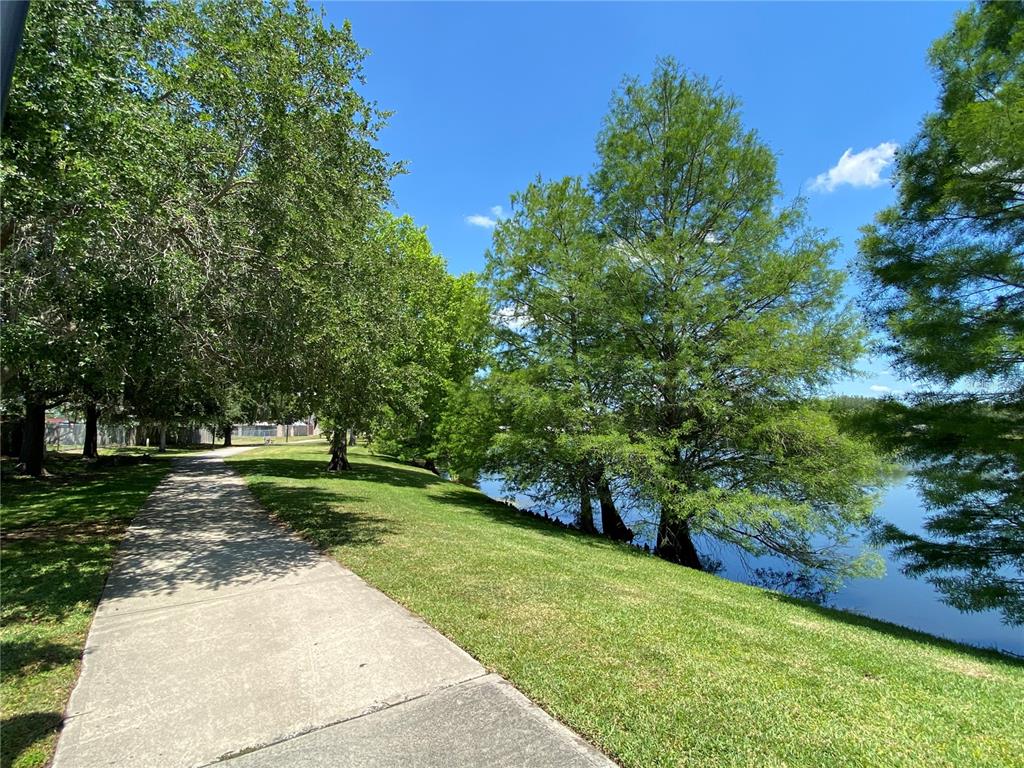 1709 Shady Ridge Court, Unit 243 Orlando, FL 32807 - Photo 25 of 43