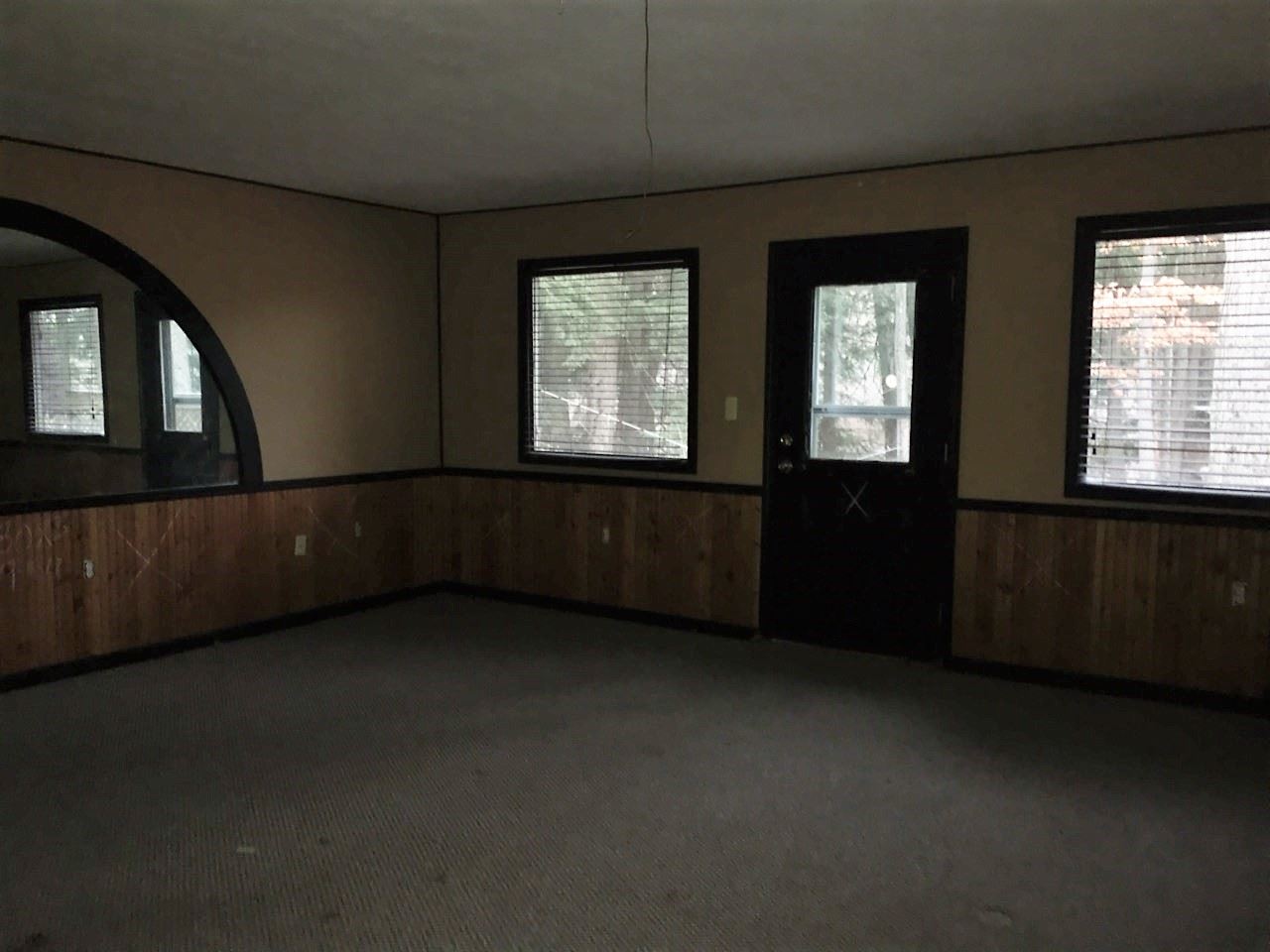 6156 Riverview Road Mesick, MI 49668 - Photo 4 of 24 1841127-3.JPG