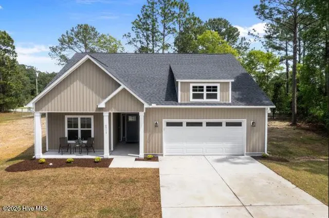 $389,900 | 42 Winding Creek Drive, Oriental, NC 28571
