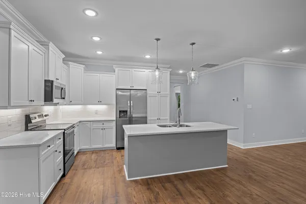 $389,900 | 42 Winding Creek Drive, Oriental, NC 28571