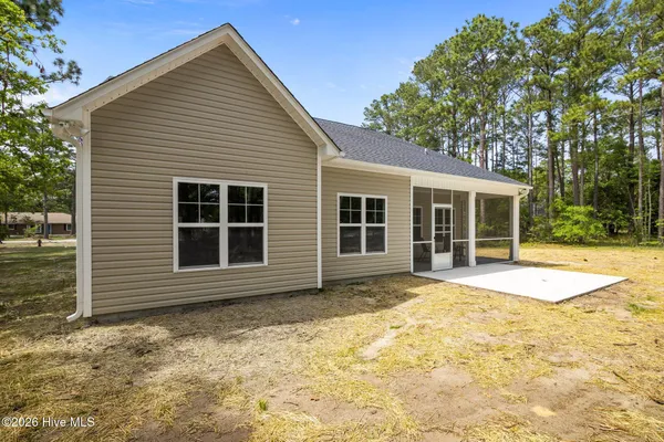 $389,900 | 42 Winding Creek Drive, Oriental, NC 28571