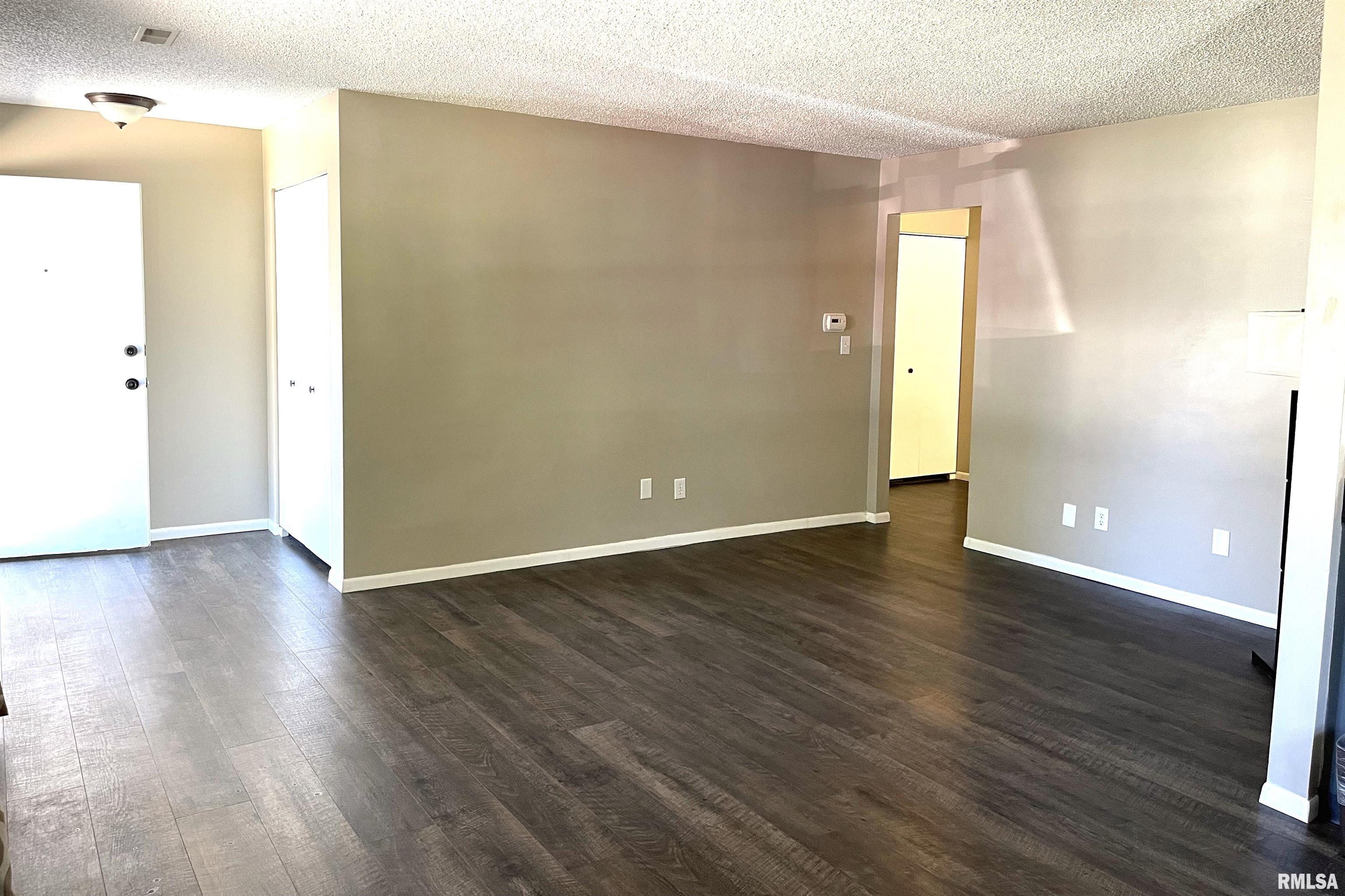 144 North Illinois Street Springfield, IL 62702 - Photo 3 of 12