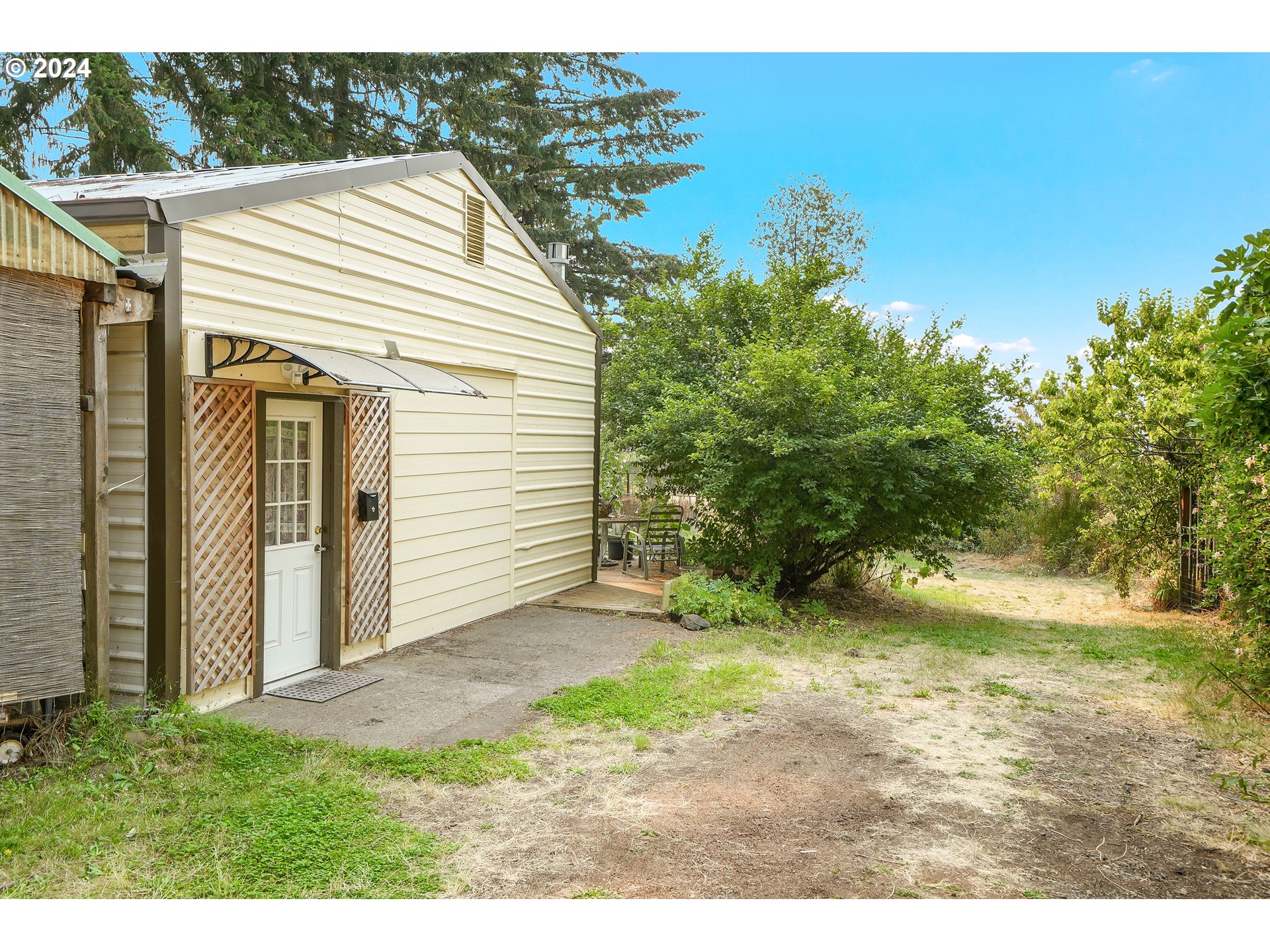 3301 Seminole Road Northeast Silverton, OR 97381 - Photo 11 of 13 Gallery Image 11