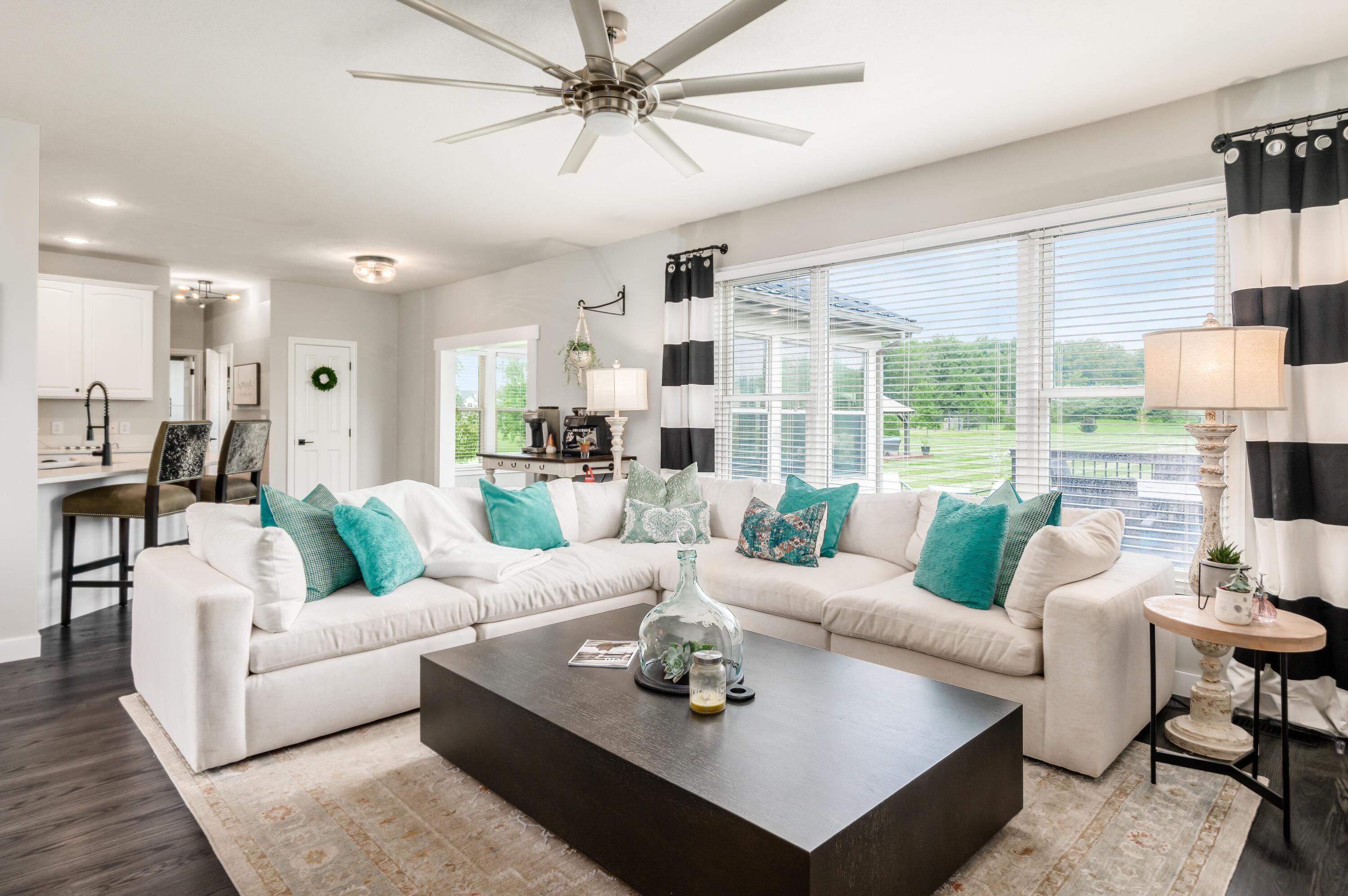 3518 Hyatts Road Powell, OH 43065 - Photo 20 of 59 Living Room