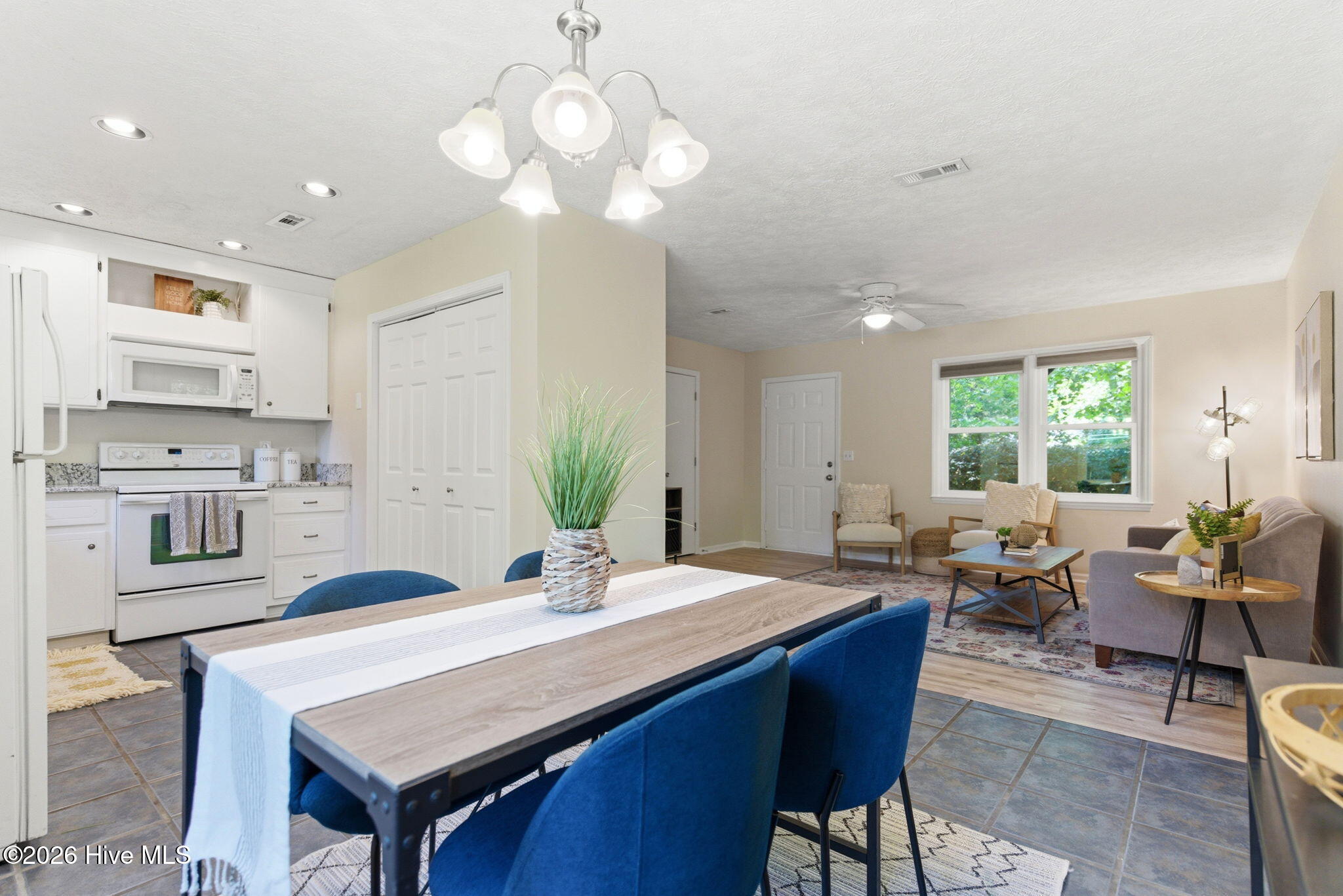 5049 Ferndale Road Wilmington, NC 28411 - Photo 11 of 37 13-web-or-mls-DSC04476