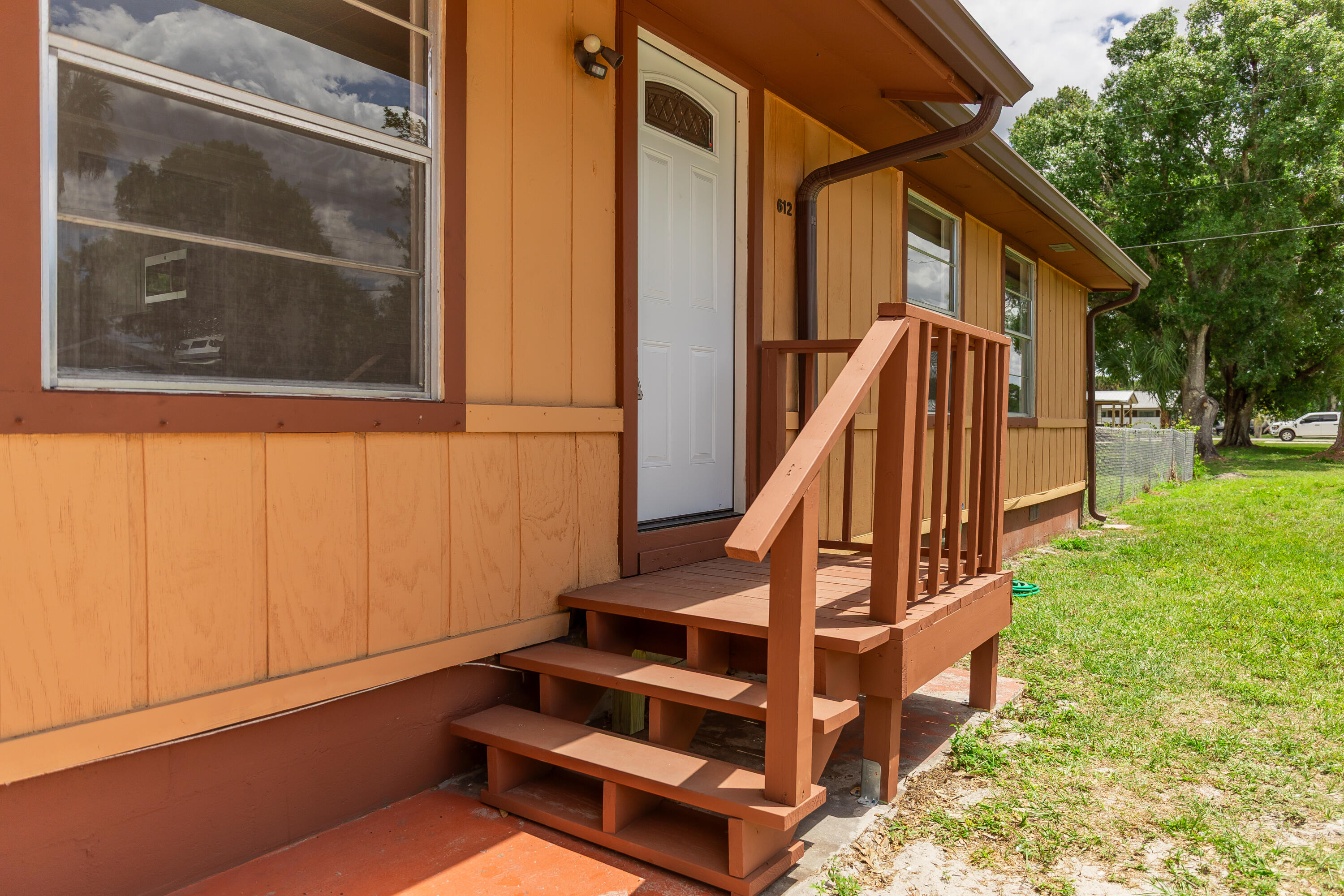 612 Southwest 9th Street Okeechobee, FL 34974 - Photo 24 of 52 612 Property-35