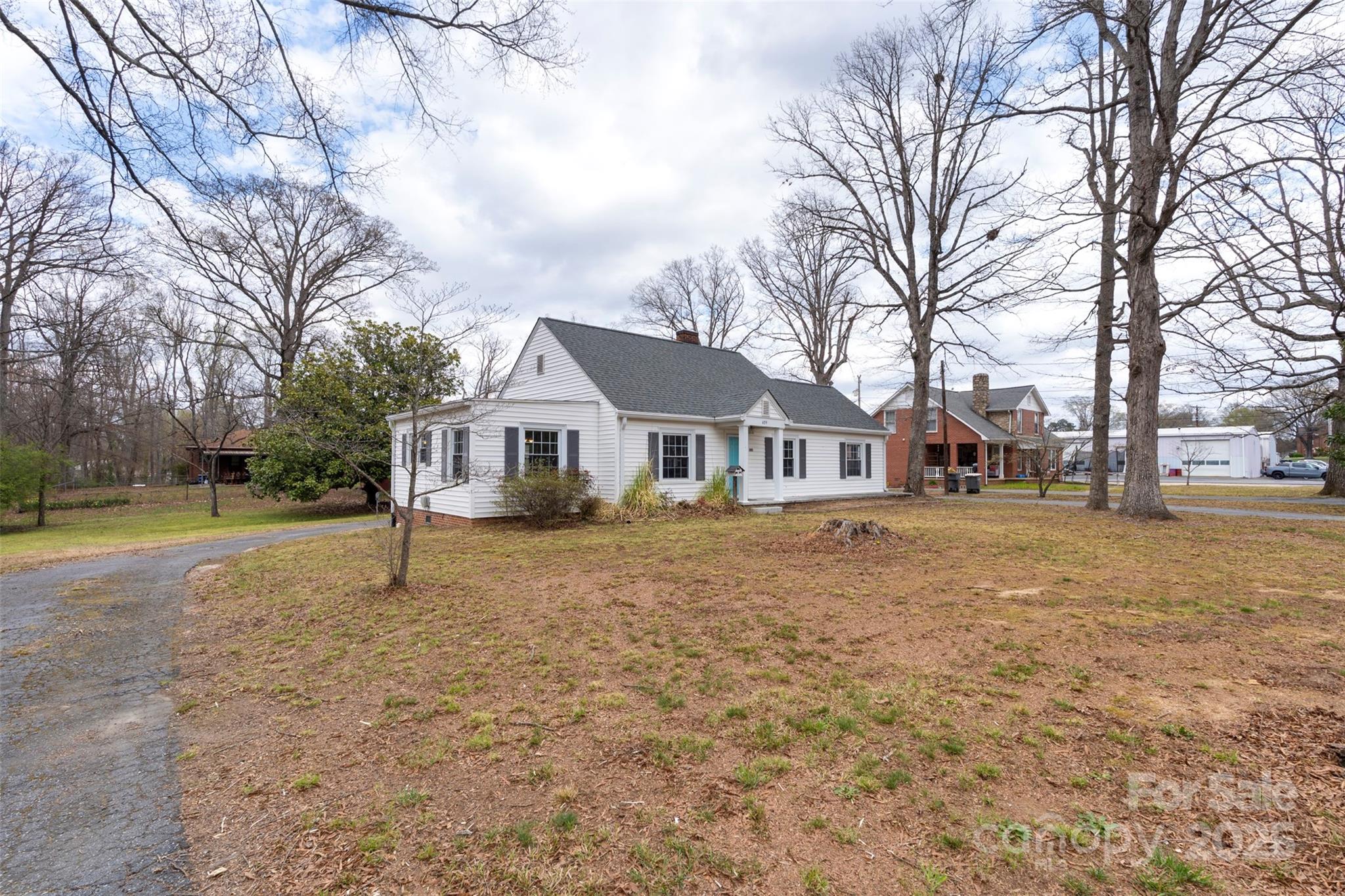 609 Eddleman Road Kannapolis, NC 28083 - Photo 2 of 40 Gallery Image 2