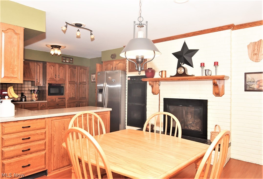 2402 Stockbridge Road Akron, OH 44313 - Photo 10 of 32