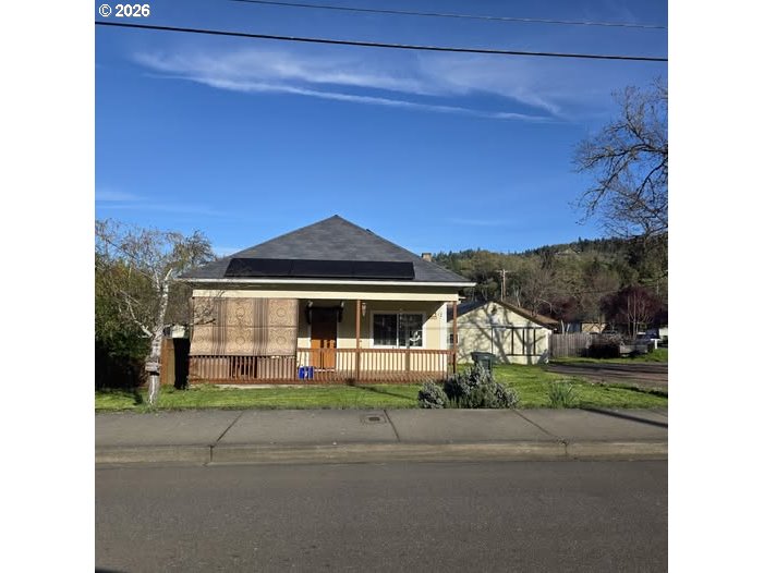 597 Southeast Ramp Street Roseburg, OR 97470 - Photo 1 of 42