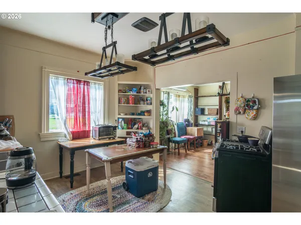 $297,000 | 597 Southeast Ramp Street, Roseburg, OR 97470