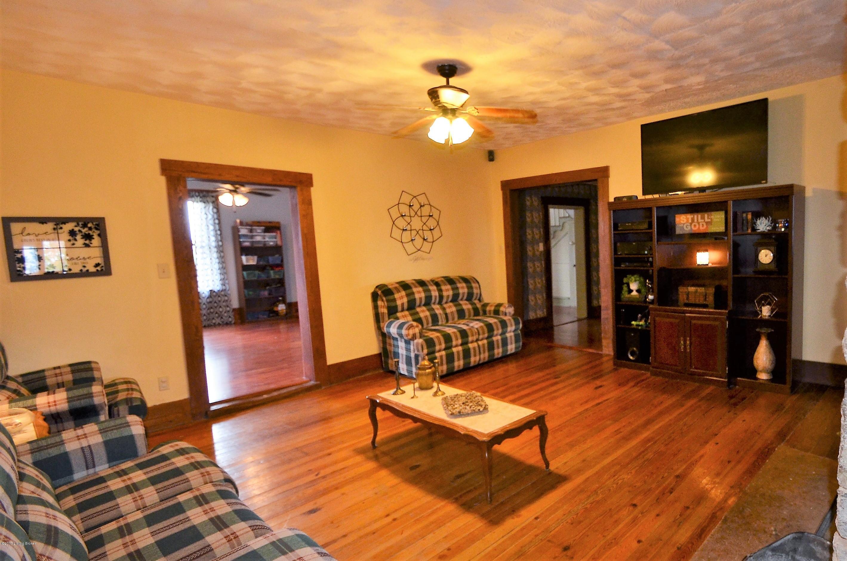 695 Texas Road Springfield, KY 40069 - Photo 11 of 35 DSC_2543 (2)