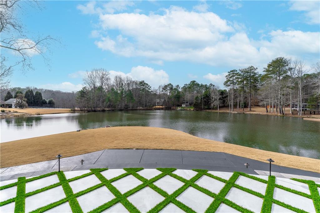 10450 Belladrum Alpharetta, GA 30022 - Photo 20 of 95