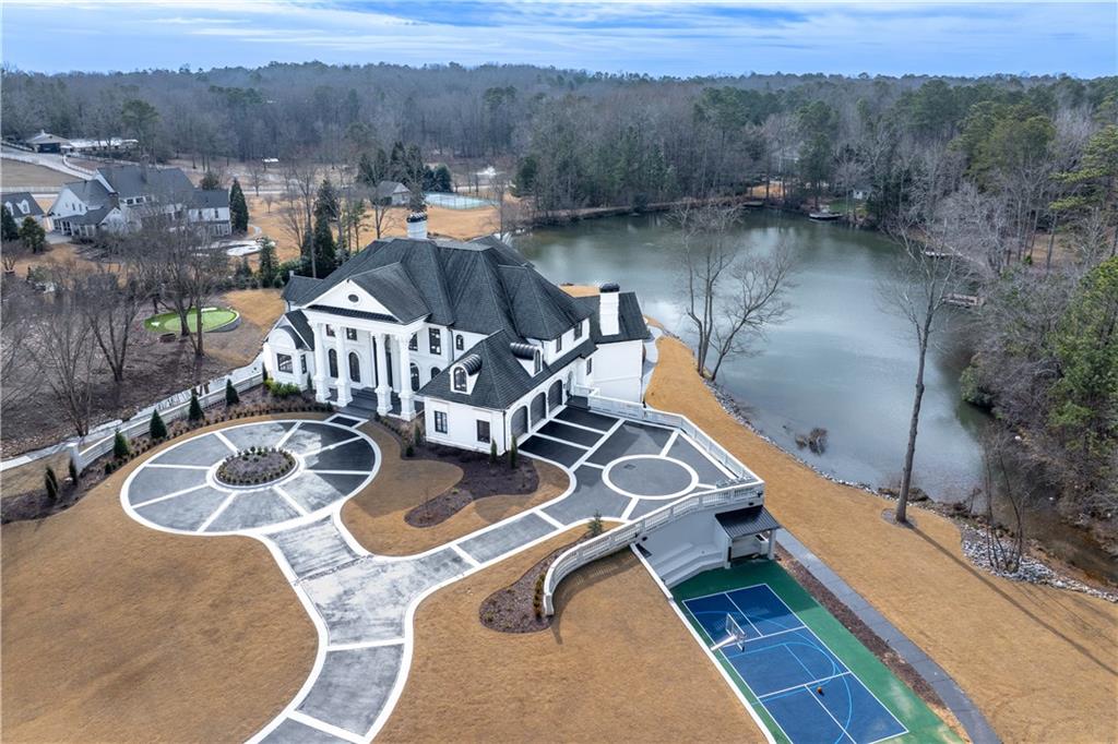 10450 Belladrum Alpharetta, GA 30022 - Photo 31 of 95