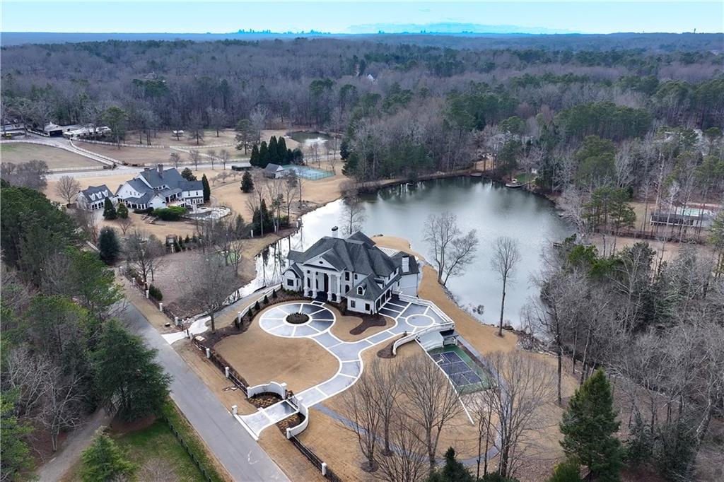 10450 Belladrum Alpharetta, GA 30022 - Photo 33 of 95