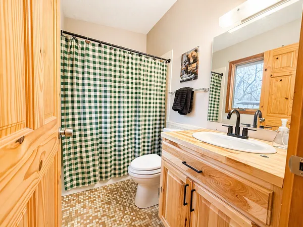 $97,900 | 360 Quadna Mountain Rd Hill, Hill City, MN 55748