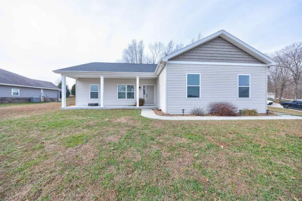 $315,000 | 1911 South A Street, Jasper, IN 47546