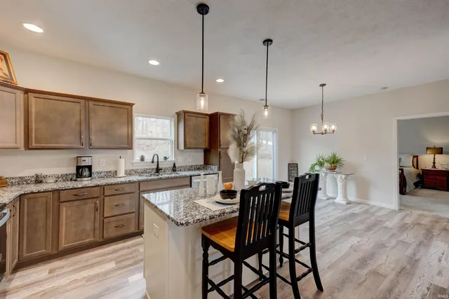 $315,000 | 1911 South A Street, Jasper, IN 47546