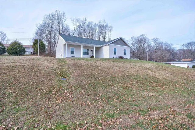 $315,000 | 1911 South A Street, Jasper, IN 47546