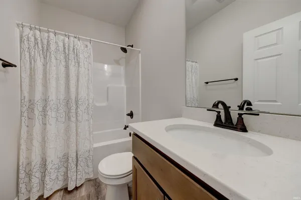 $315,000 | 1911 South A Street, Jasper, IN 47546