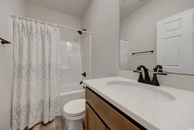 $315,000 | 1911 South A Street, Jasper, IN 47546