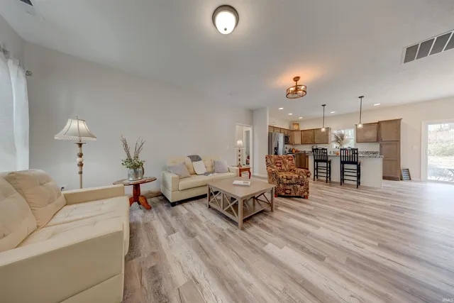 $315,000 | 1911 South A Street, Jasper, IN 47546