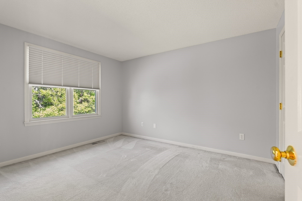 11 Hammond Farm Road Haverhill, MA 01832 - Photo 19 of 24