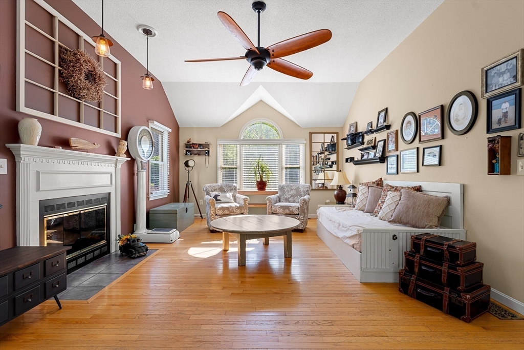 11 Hammond Farm Road Haverhill, MA 01832 - Photo 8 of 24