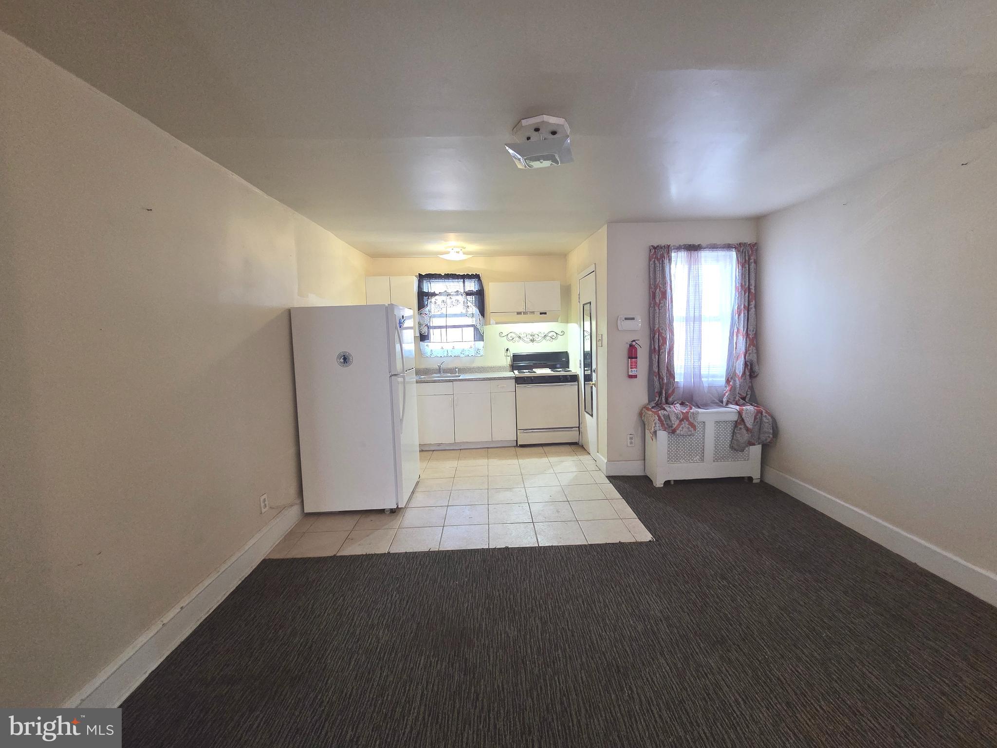 441 Croyden Road Upper Darby, PA 19082 - Photo 3 of 11 Kitchen - Dining - Room